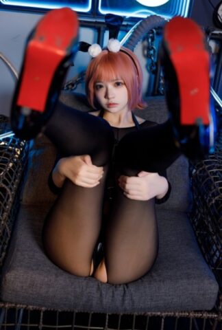 12121090_006_1bbd Patreon HornyCos Nude Gallery