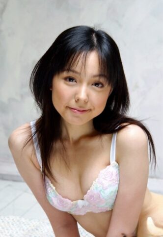 13766627_002_dca8 Foxy asian babe Yui Hasumi stripping off her lingerie on the bed