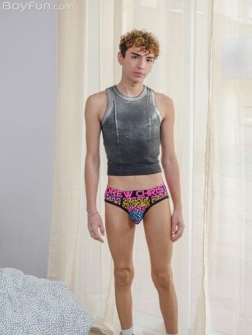 Boy Fun performed by Twink Piero Nude Gallery