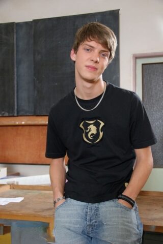 Attractive brunette twinks having oral and anal sex in the classroom