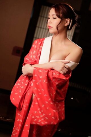 19488215_002_0035 Japanese mom Miya Izumi sucks a tiny Asian cock and gets screwed