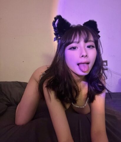 20681421_001_b55f Cute OnlyFans cam babe Mya Mira flaunts her big ass in a sexy compilation