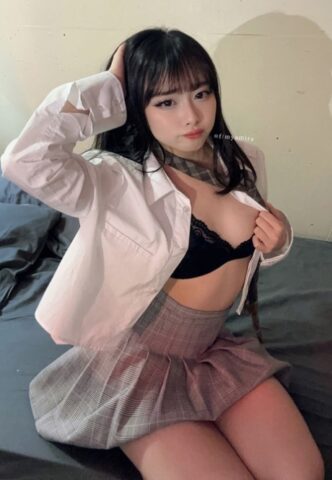 20681421_003_5d86 Cute OnlyFans cam babe Mya Mira flaunts her big ass in a sexy compilation