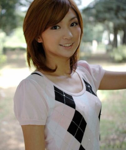 23295084_004_cdf7 Young Japanese girl with red hair shows her upskirt underwear
