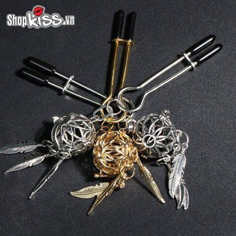 Hình ảnh mô tả bộ kẹp vú BZ08K giúp gia tăng hưng phấn và mãnh liệt cho cuộc yêu đôi lứa