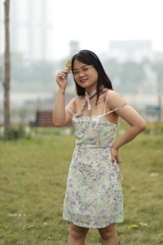 30557363_025_cad1 Breathtaking Asian babe with glasses Julia poses in her dress & heels outside