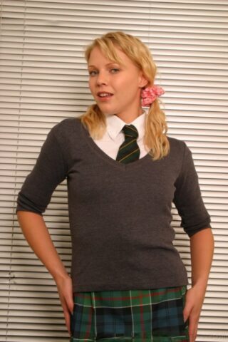 30741569_007_c522 Porn Pics performed by Abigail Toyne Naked Pics