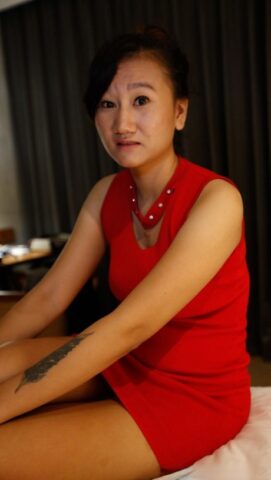 32583405_002_fad8 Asian MILF Vinny B shows off her tits & enjoys some POV hardcore sex
