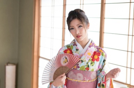 33733168_001_929d Beautiful Asian babe Emiri Momota gets a thorough dicking after 69ing
