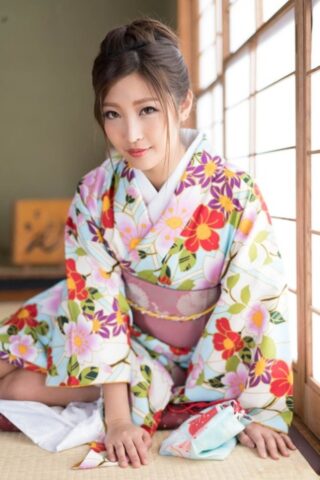 33733168_004_c2b6 Beautiful Asian babe Emiri Momota gets a thorough dicking after 69ing