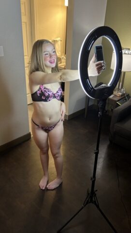 41234903_015_e9fc OnlyFans ChanelSnowXO performed by ChanelSnowXO, Savannah Apted Nude Porn Pics