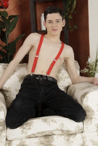 Hot twinks Aaron Aurora & Brad Fitt have hardcore anal sex after 69ing