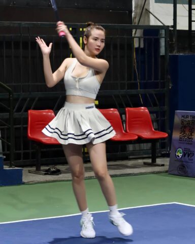 Gái xinh chơi Pickleball