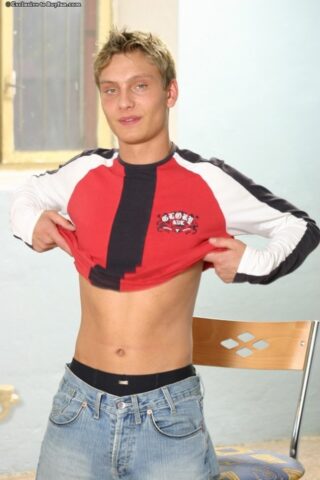 Blonde boy Richard 2 strips and treats himself to a handjob until he cums