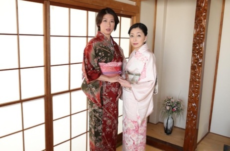 69398994_004_4027 Slutty Asian MILF Yuriko Hosaka gets creampied in a 3some with a young couple