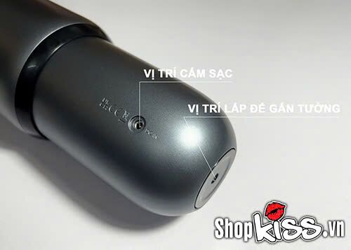 Cận cảnh cổng sạc từ tính và cơ chế gắn đế của máy tự sướng Svakom Godwin cao cấp