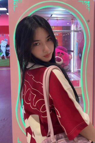 Hotgirl Triệu Thúy Hằng xôn xao cộng đồng mạng trên VTV