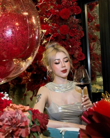 Hotgirl Angel Dancer đến từ chợ mơ Thắm Tây