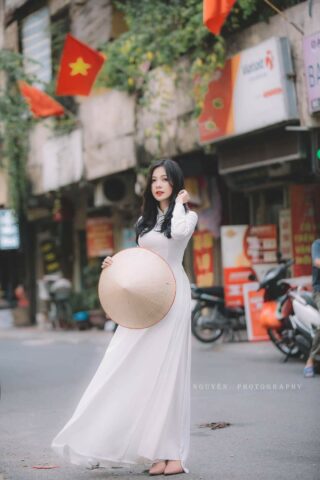 Nữ sinh áo dài trắng đẹp tinh khôi