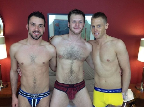 Gay friends Dyllan Austin, Brian Bonds & Aiden Woods have oral sex in a 3some