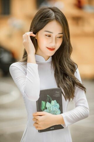 Nữ sinh áo dài trắng đẹp tinh khôi