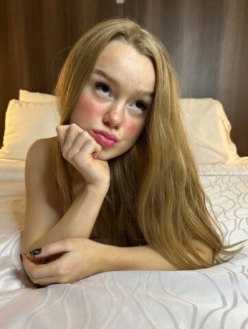 94481014_010_6288-1 OnlyFans ChanelSnowXO performed by ChanelSnowXO, Savannah Apted Naked XXX