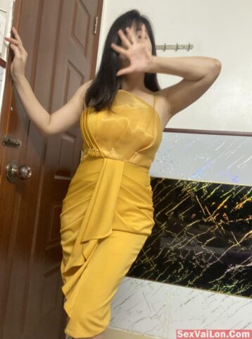 Muốn ngực bự thì đưa vào tay anh