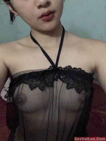 Váy ngủ xuyên thấu cho người có gấu