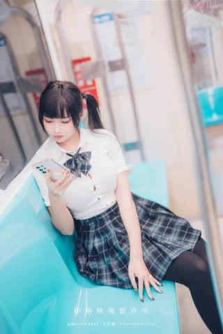 Coser@慕慕Momo: 電車通學少女完整版 (64 photos )  photo 1-0