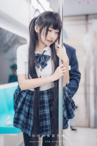 Coser@慕慕Momo: 電車通學少女完整版 (64 photos ) photo 1-4