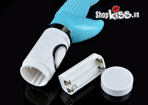 Pin được lắp vào phần chuôi của dương vật giả DV18