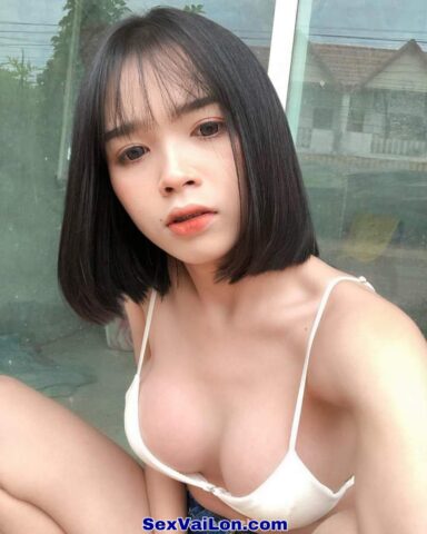 Ảnh sex em học sinh ngực phụ huynh nên rất thích khoe Ảnh sex em học sinh ngực phụ huynh nên rất thích khoe
