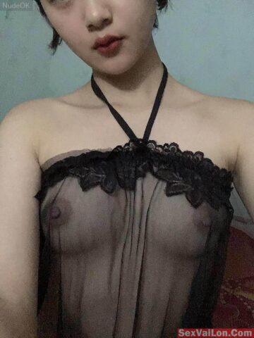 Váy ngủ xuyên thấu cho người có gấu