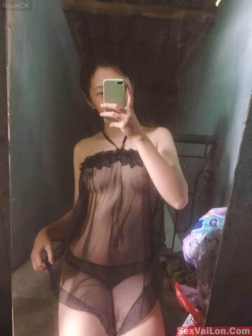 Váy ngủ xuyên thấu cho người có gấu
