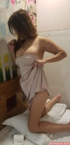 Yêu em như ngày đầu mới cưới