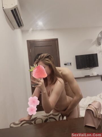 Đời là bể khổ, anh không chơi em thì anh lỗ