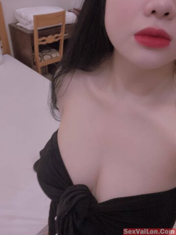 Chụp Lén Lồn Đã Có Ai Đụ Em Chưa, Không Thì Để Anh Thử