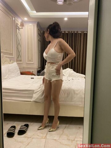 Ảnh Sex Lồn To Việt Nam Em Thích Gắn Hạt Lựu Vào Chym