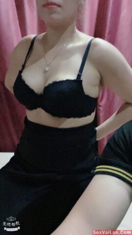 Lộ Hàng Hot Girl Chào Mừng Bạn Đến Với Tư Thế Doggy Của Em Hà