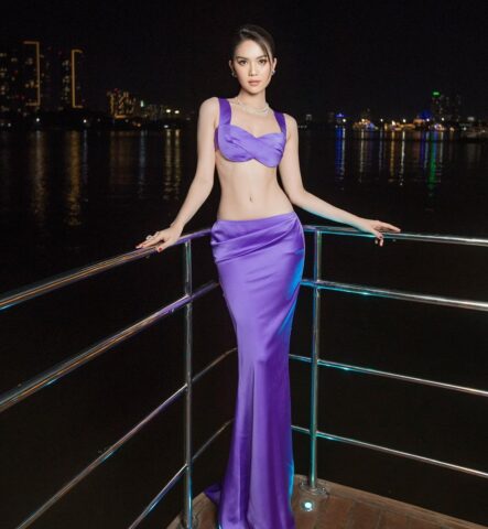 Ảnh nữ hoàng nội y Ngọc Trinh mới nhất
