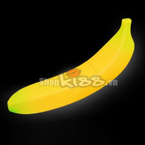 Cảm nhận sự mềm mại và chân thực khi chạm vào dương vật giả ngụy trang chuối Banana
