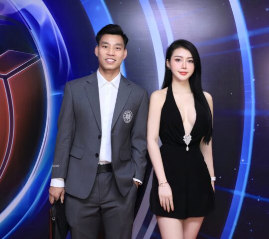 Hotgirl Lina Ngọc bạn gái Văn Thanh