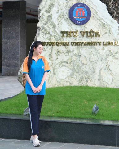 Hotgirl Lina Ngọc bạn gái Văn Thanh