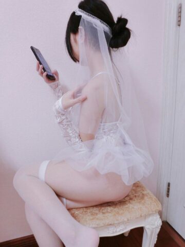 Mẫu ảnh chụp váy cưới