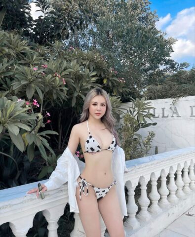 Nóng bỏng sexy cùng Nguyễn Hà Linh