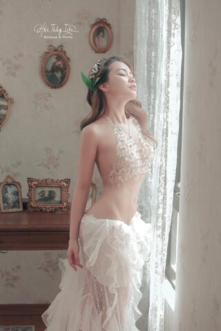 Ảnh sex bán nude trong bộ ren