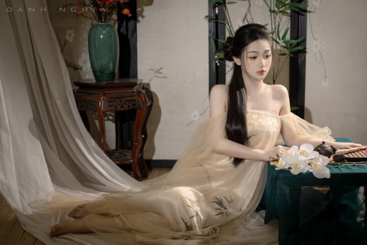 Trần Hà Linh ảnh sex cosplay cổ trang