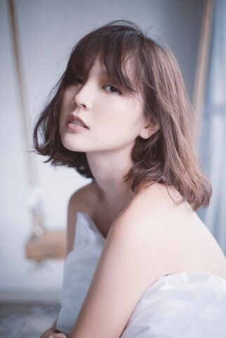 Hải Tú sexy thả rông vòng 1