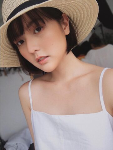 Hải Tú sexy thả rông vòng 1