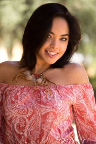 67627781_004_43ae Digital Desire performed by Selena Santana Naked Pics